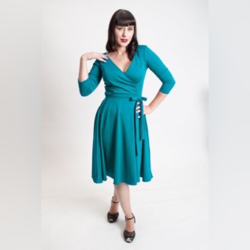 Heart of Haute Turquoise Surplice Bodice Dress, Size M